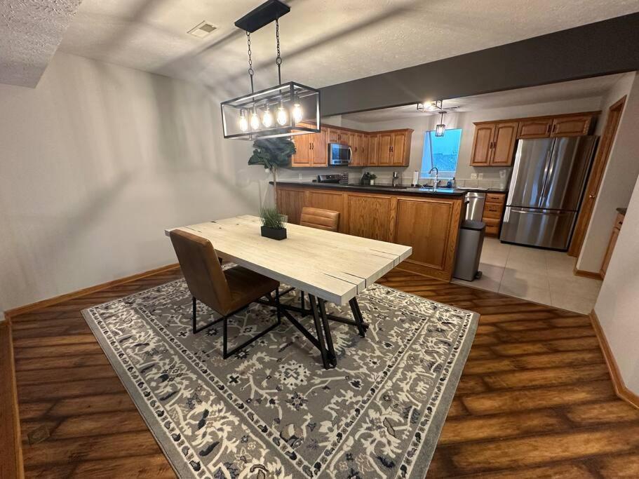 Inviting 3 Bed 2.5 Bath Townhome In 沃兹沃思 外观 照片
